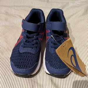 *2/$30* Little Kids 12 Running Shoes